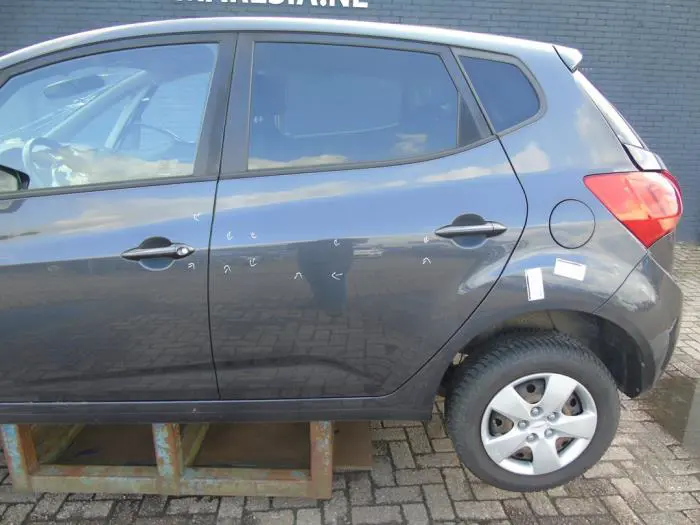 Rear door 4-door, left Kia Venga