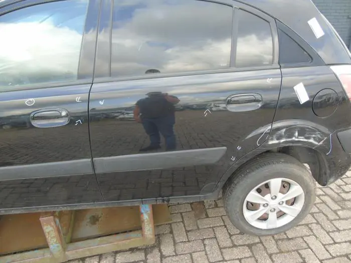 Portier 4Deurs links-achter Kia Rio