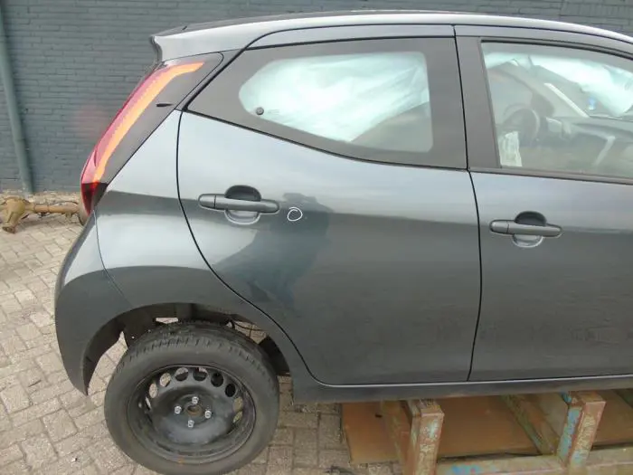 Rear door 4-door, right Toyota Aygo