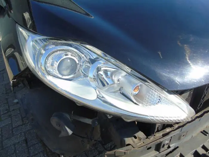 Headlight, right Ford Fiesta