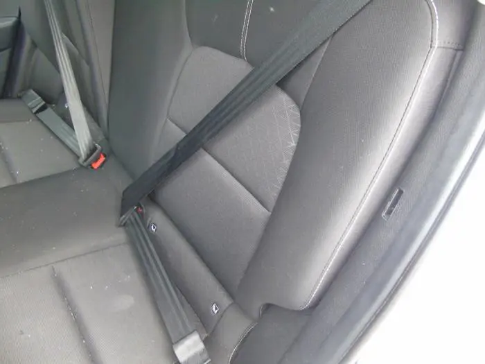 Rear seatbelt, left Kia Picanto