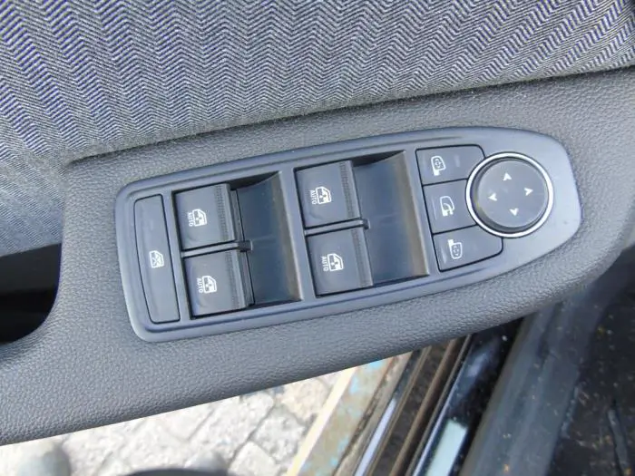 Multi-functional window switch Renault Clio