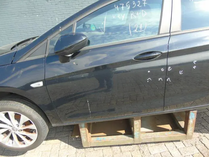 Door 4-door, front left Opel Astra