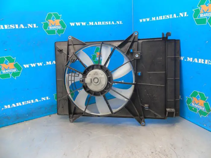 Cooling fans Mazda 2.