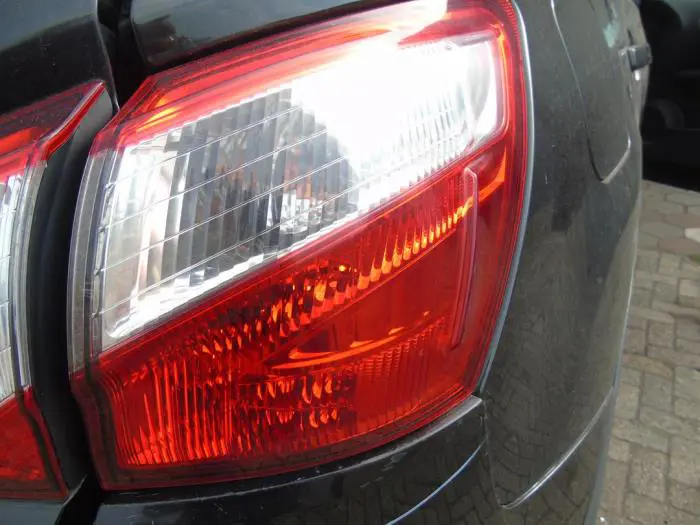 Taillight, right Nissan Qashqai+2