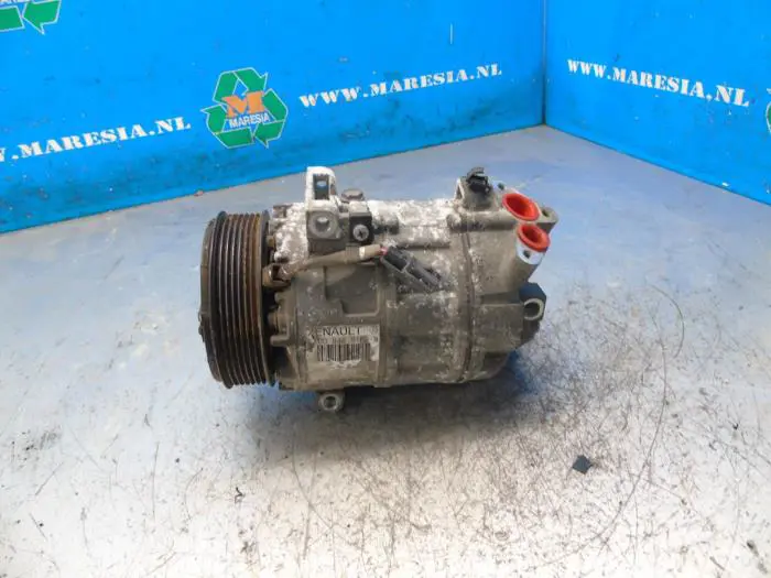 Air conditioning pump Renault Trafic