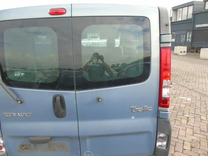 Minibus/van rear door Renault Trafic