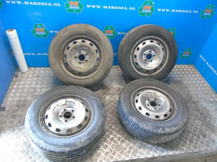 Set of wheels + tyres Renault Trafic