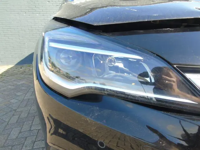 Headlight, right Opel Astra