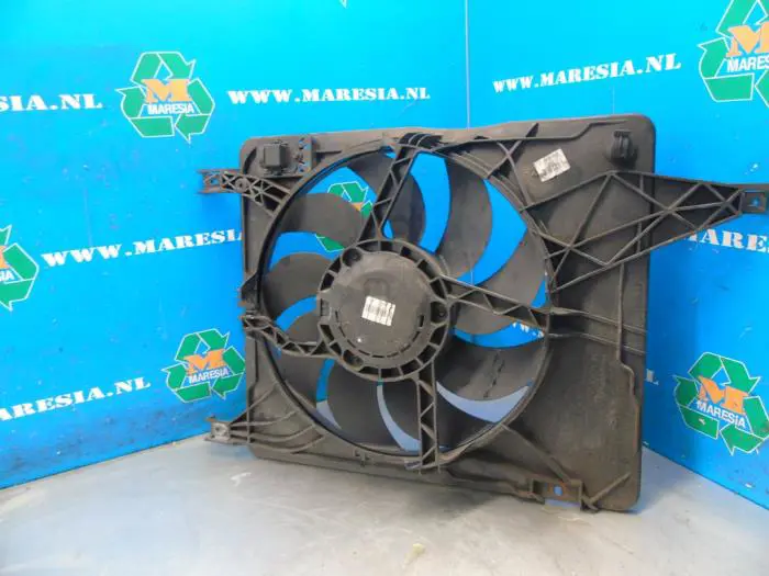 Cooling fans Nissan Qashqai+2