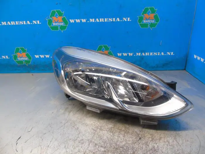 Headlight, right Ford Fiesta