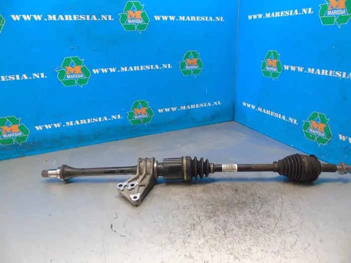 Front drive shaft, right Suzuki Swift