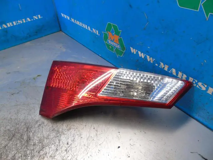 Taillight, left Toyota Rav-4