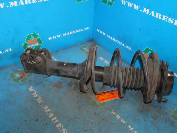 Schokdemperpoot links-voor Mazda 626