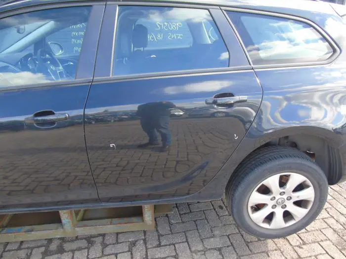 Rear door 4-door, left Opel Astra