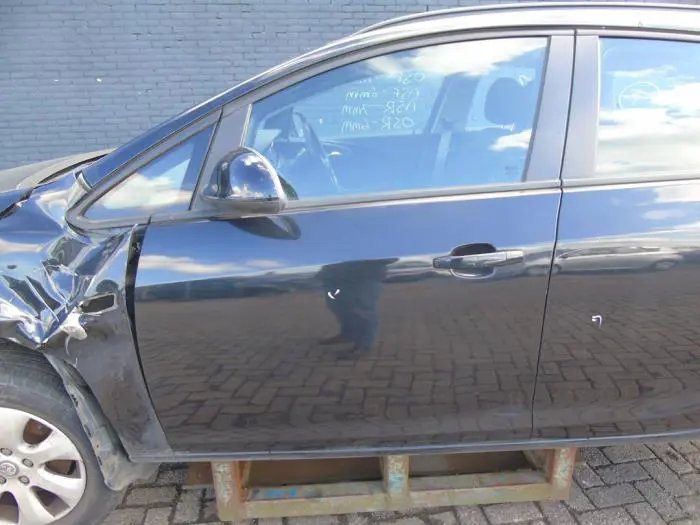 Door 4-door, front left Opel Astra