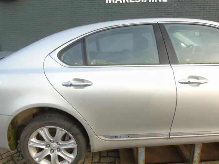 Rear door 4-door, right Lexus LS 600H