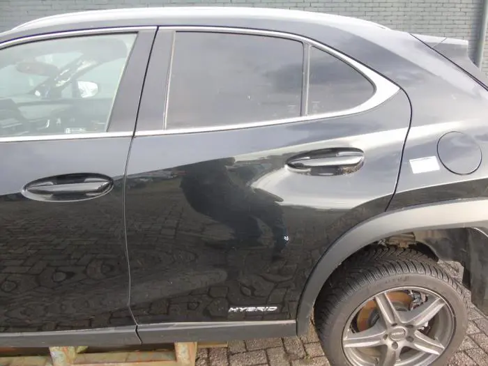 Rear door 4-door, left Lexus UX