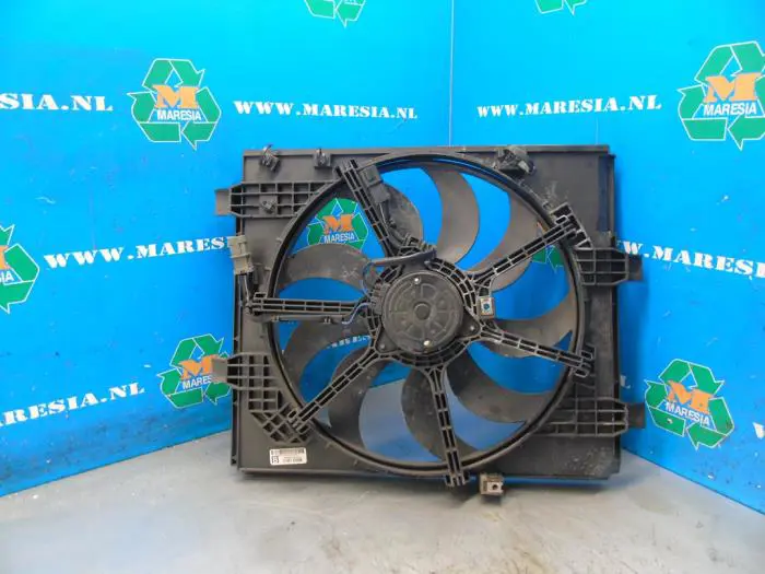 Cooling fans Nissan Juke