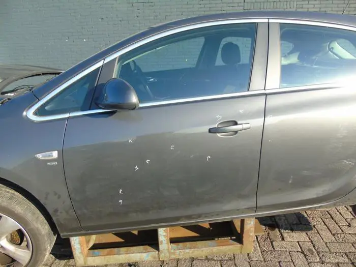 Door 4-door, front left Opel Astra