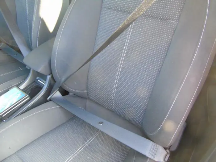 Front seatbelt, left Opel Astra