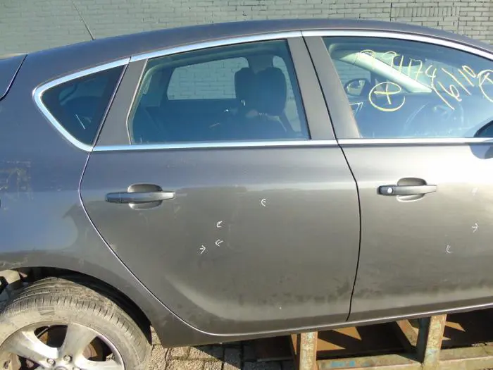 Rear door 4-door, right Opel Astra