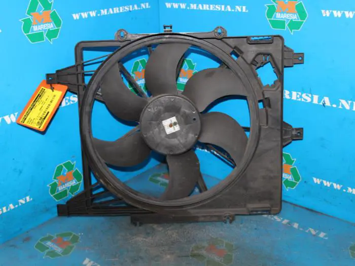 Cooling fans Nissan Kubistar