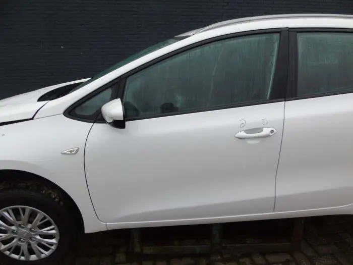 Portier 4Deurs links-voor Kia Cee'D