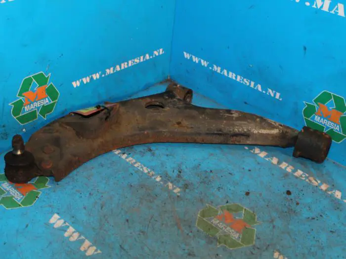 Front lower wishbone, left Daewoo Leganza