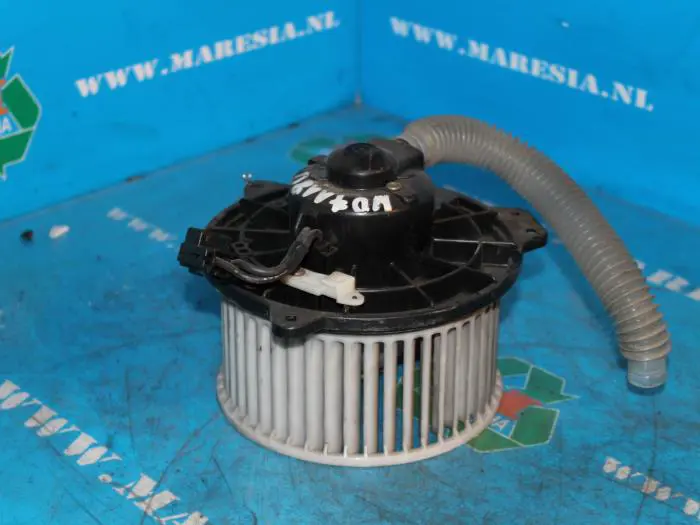 Heating and ventilation fan motor Mazda Premacy