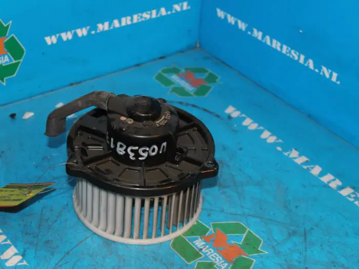 Heating and ventilation fan motor Mazda Demio