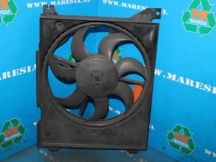Air conditioning cooling fans Hyundai Trajet