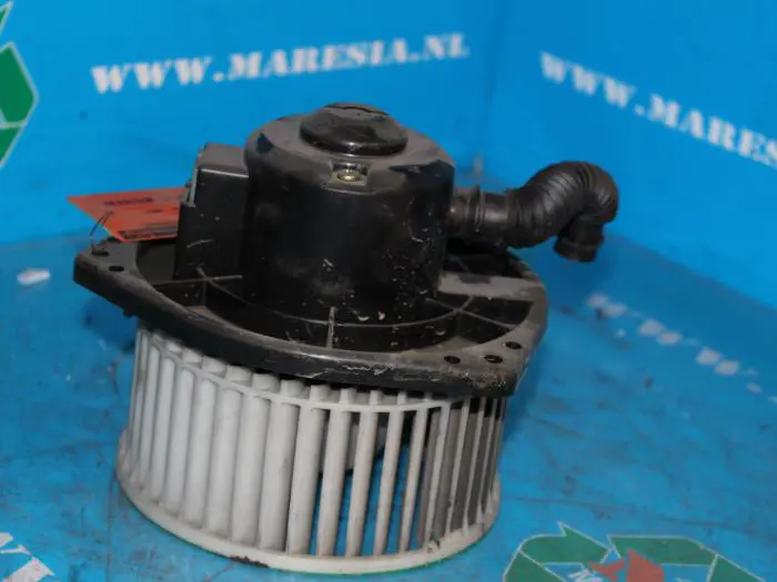 Heating and ventilation fan motor Nissan Sunny