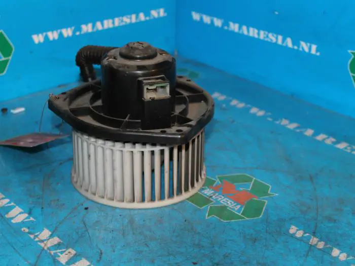 Heating and ventilation fan motor Nissan Sunny