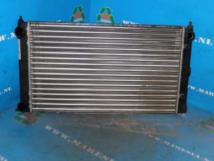 Radiator Volkswagen Golf