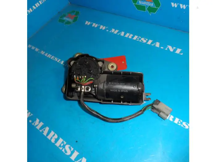 Front wiper motor Nissan Serena