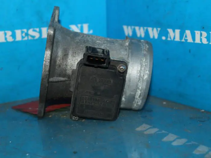 Airflow meter Volkswagen Passat