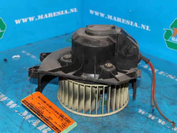 Heating and ventilation fan motor Opel Omega