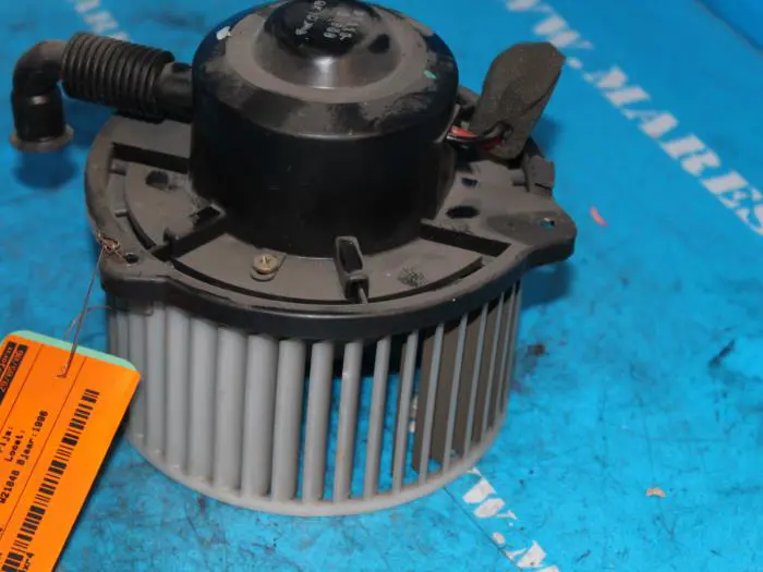 Heating and ventilation fan motor Hyundai Lantra