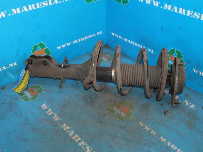 Front shock absorber rod, left Kia Cerato