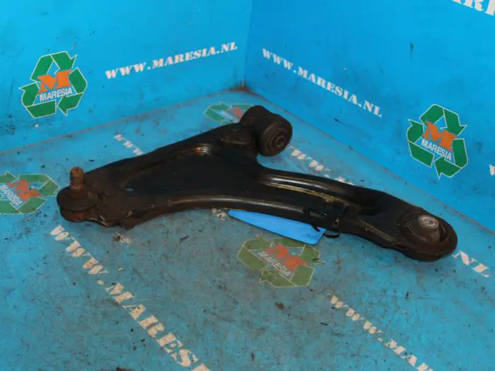 Front lower wishbone, left Opel Corsa