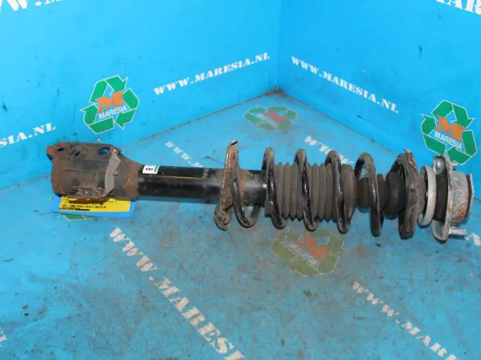 Front shock absorber rod, right Daihatsu Cuore