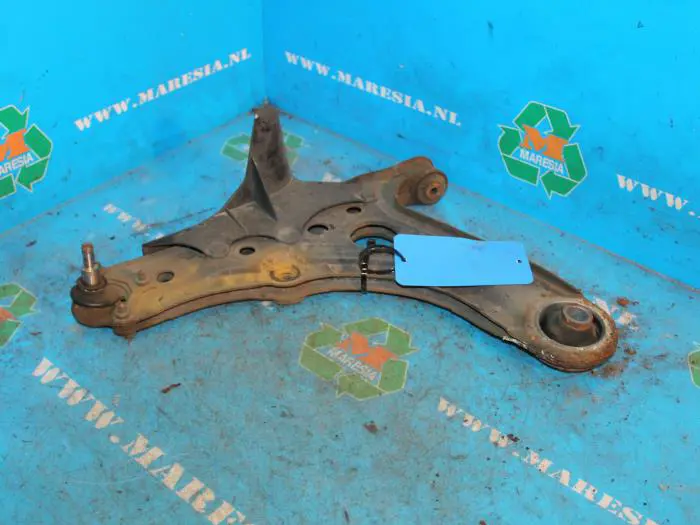 Front lower wishbone, left Seat Arosa