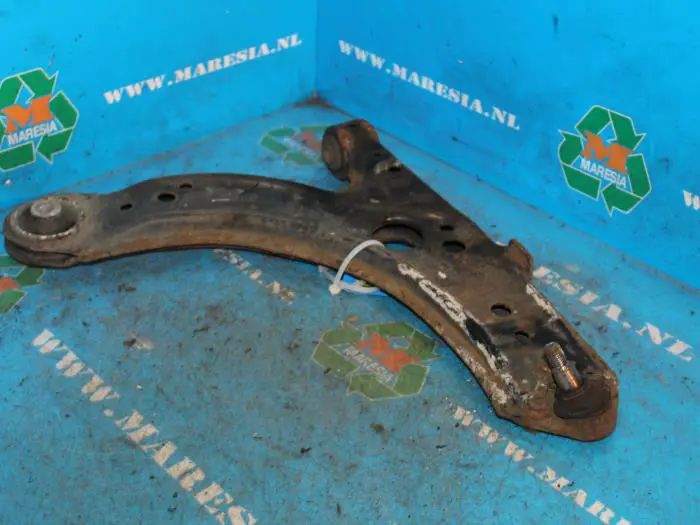 Front lower wishbone, right Volkswagen Golf