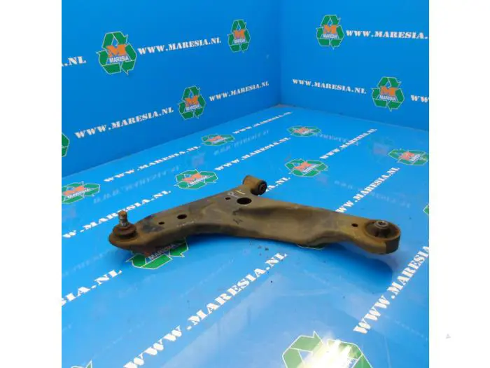 Front lower wishbone, left Kia Picanto