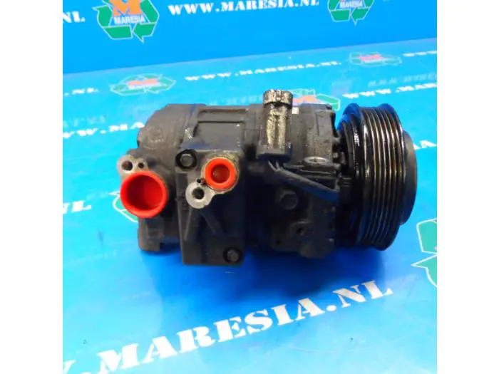 Air conditioning pump Renault Vel Satis