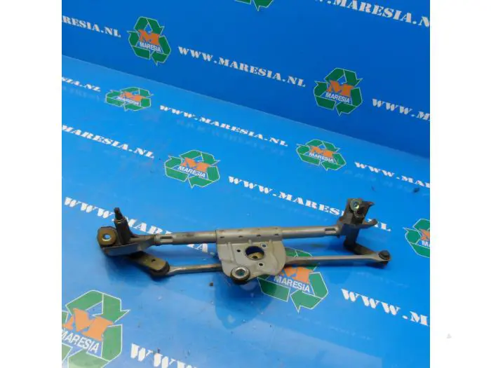 Wiper mechanism Toyota Yaris