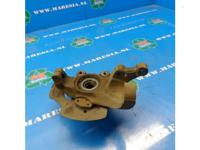 Knuckle, front right Opel Corsa