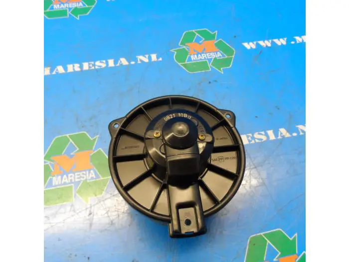 Heating and ventilation fan motor Toyota Yaris Verso