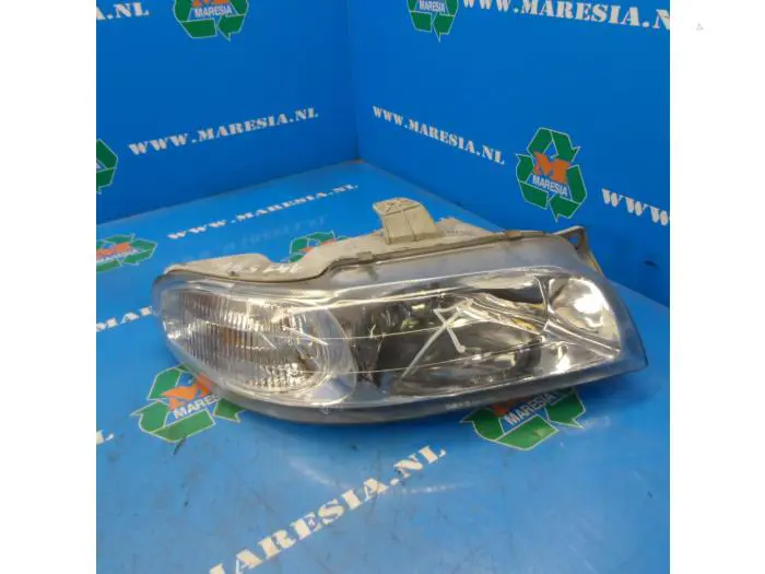 Headlight, right Daewoo Nubira